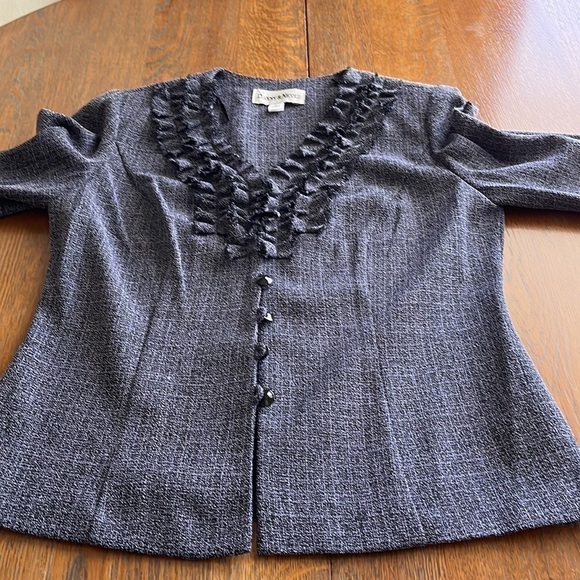 NWT Danny & Nicole  2 piece tweed ruffled skirt and jacket violet/black size 8 - Picture 12 of 16